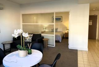 THE WATERFRONT APARTMENTS 1 Bedroom Studio Apartment with Street Views located on the Geelong Waterfront - 4307 - 9