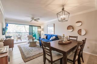 Park Shore Resort-Top Floor BLDG C 221- Peaceful - 9