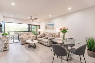 Park Shore Resort, Top Floor BLDG H 347-Lake view - 9