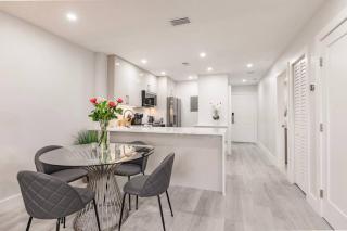 Park Shore Resort, Top Floor BLDG H 347-Lake view - 5