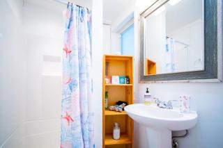 Walk 2 Restaurants-King Bed-Near Beaches and IMG. - 2