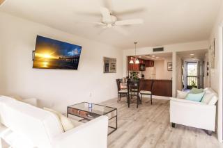 Park Shore Resort-Top Floor BLDG J 457 - Water Views - 9