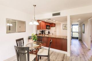 Park Shore Resort-Top Floor BLDG J 457 - Water Views - 7