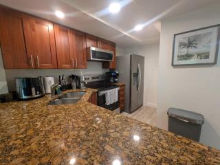 Park Shore Resort-Top Floor BLDG J 457 - Water Views - 5