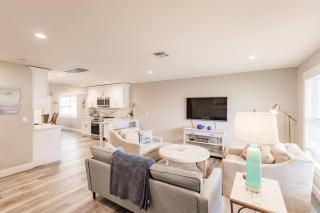 Naples Park, Beautifully Remodeled,1 mile to Beach - 9