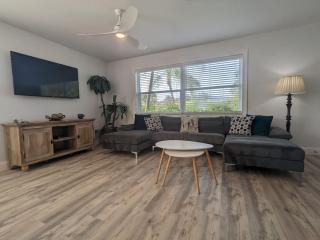 Naples Park, 3bdr Pool home, Beach Vacation - 0