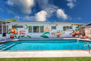 Citrus and Sunshine-Retro FL Meets Modern Fun-IMG-AMI - 5