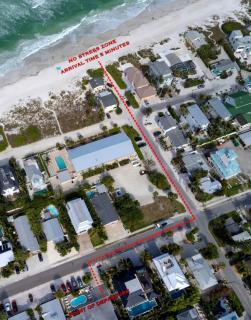 1 BLOCK WALK-QUIET St. to beach-food-fun-sun-shops - 7