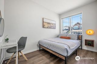 Executive Single Detached House with AC King Bed and More - 2