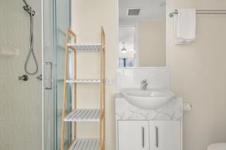 Lindomare Unit 2, 11 Orvieto Tce, Kings Beach - Caloundra - 5