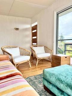 C est La Vie coastal cottage views to the ocean - 4