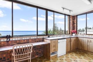 Surfers Retreat with access to the beach - 8