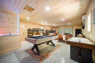 Secluded, Hot Tub, Game Room, Pets, Firepit, Games - 4