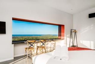 Sundays at Byron - 3