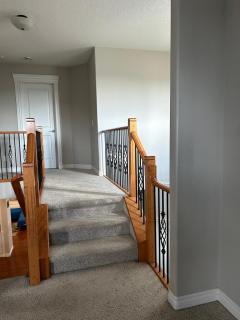 Gorgeous Covepark Home by Maureen - Calgary - 1