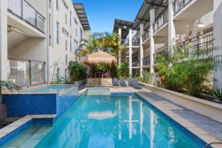 Luxe on the Beach Coastal Elegance with Rooftop - 4