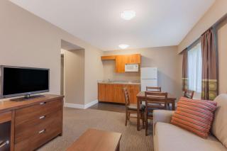 Super 8 by Wyndham Abbotsford BC - Abbotsford - 7