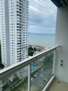 Beachfront Veranda Residence at Jomtien - 9