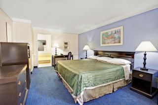 Travelodge by Wyndham North Richland Hills/Dallas/Ft Worth - North Richland Hills - 1
