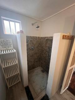 Ti Lakaz Kreol 1 - 3