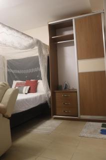 Bright & stylish studio near transit access - 5