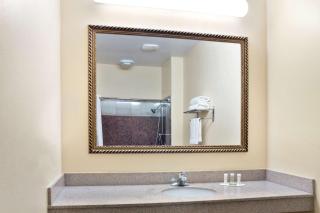 SureStay Studio by Best Western Conroe Downtown - 9