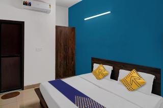Hotel O AK Residency - Noida - 3