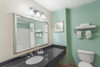 Clarion Pointe Madison-Huntsville - 1