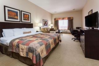 Ramada by Wyndham Westlock - 9