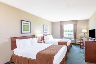 Super 8 by Wyndham Windsor NS - Windsor - 1