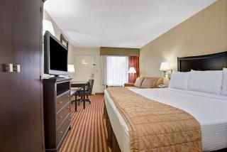Baymont by Wyndham Nashville Airport - Nashville - 8