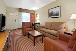 Baymont by Wyndham Nashville Airport - Nashville - 7