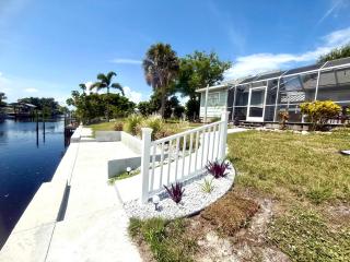 Beautiful Waterfront Home Less Than 7 mins to Beaches - 1