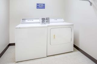 Microtel Inn & Suites by Wyndham - Tifton - 8