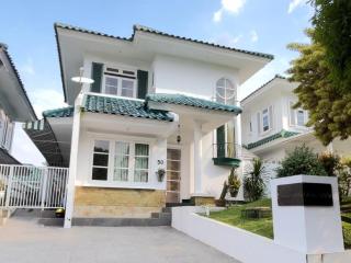 Villa Tretes Fifty - Cibadak - 4