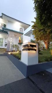 Villa Tretes Fifty - Cibadak - 2