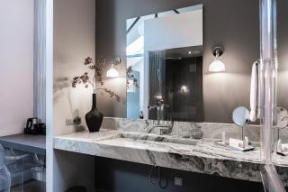 Newly Refreshed Weaving Mill Stay Free Parking - 9