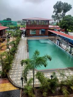 Sandalwoods Resort - 8