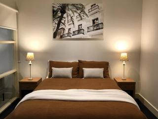 THE WATERFRONT APARTMENTS 1 Bedroom Studio Apartment with Street Views located on the Geelong Waterfront - 4407 - 3