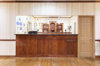 Days Inn & Suites by Wyndham Tucker/Northlake - 8