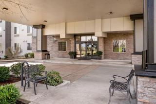 Comfort Suites Eugene University - 7