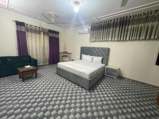 Decent Luxury Guest House F-11 - Islamabad - 7