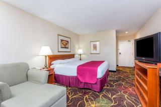 Baymont by Wyndham Cornelia - 1