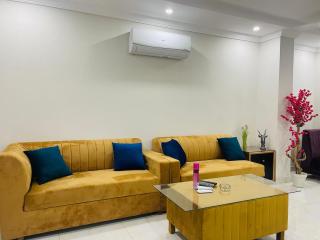 Premier in Holidays home - Lahore - 6