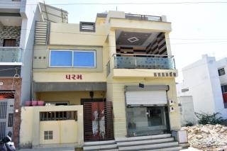 Dwarka Param Bungalow Only Family - 0