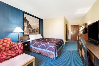 Super 8 by Wyndham Hutchinson - Hutchinson - 3