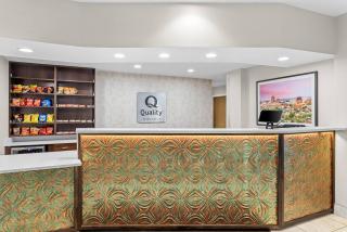 Quality Inn & Suites Sunport Airport Albuquerque - 4