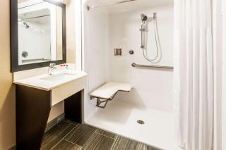 Ramada by Wyndham Moose Jaw - Moose Jaw - 6