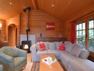 Stavelot Chalet with Garden - 0