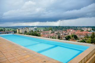 Qwetu Luxelite Studio With Rooftop Pool - 5